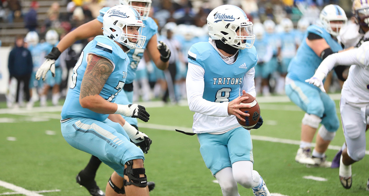 Triton football lost to Dodge City 