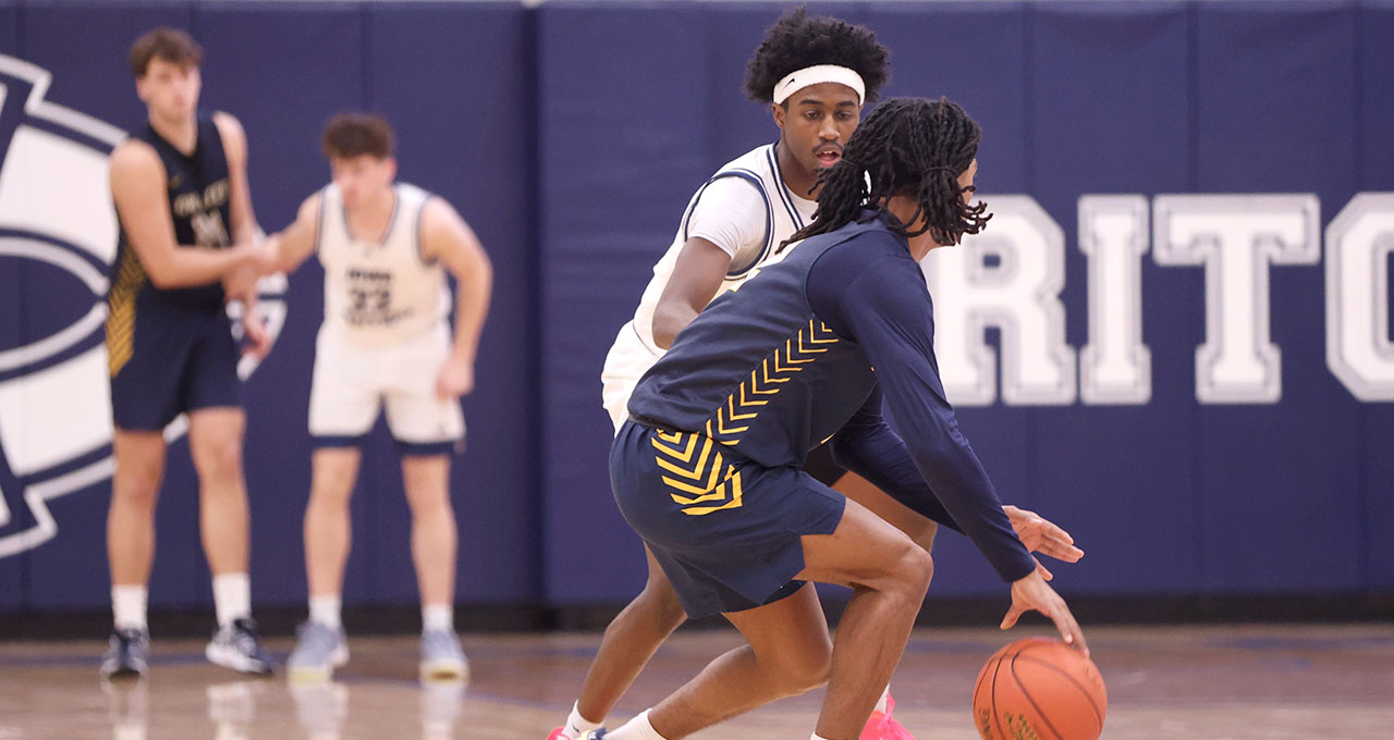 Defense Leads Tritons to Quarterfinal Win Over Iowa Lakes