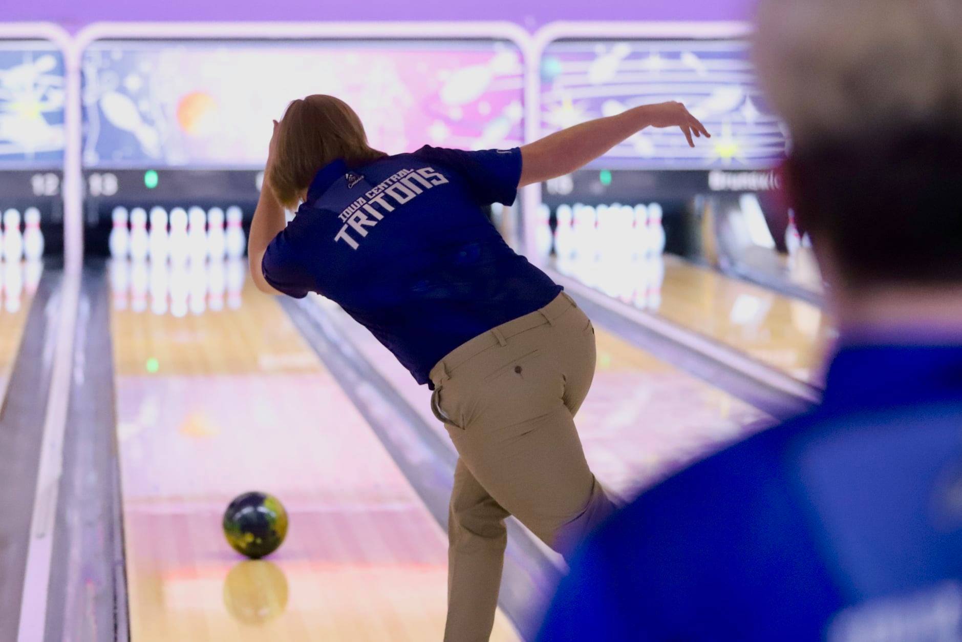 Wiegand second, Tritons third at Five Seasons Classic