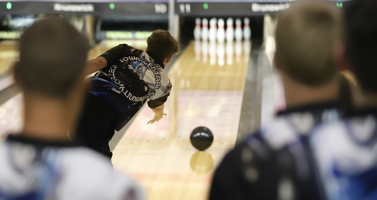 Men's Bowling finished 57th of 78 teams at the Hoosier Classic, highest of any community college