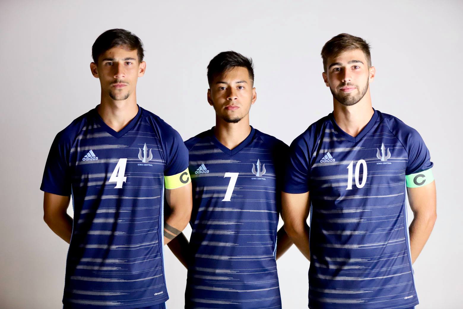 Tritons make statement in season opener