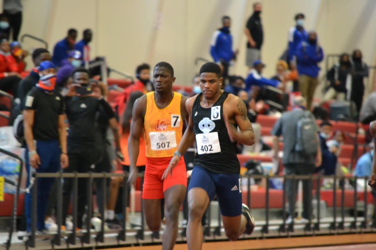 Dyer, Hayles score titles at nationals
