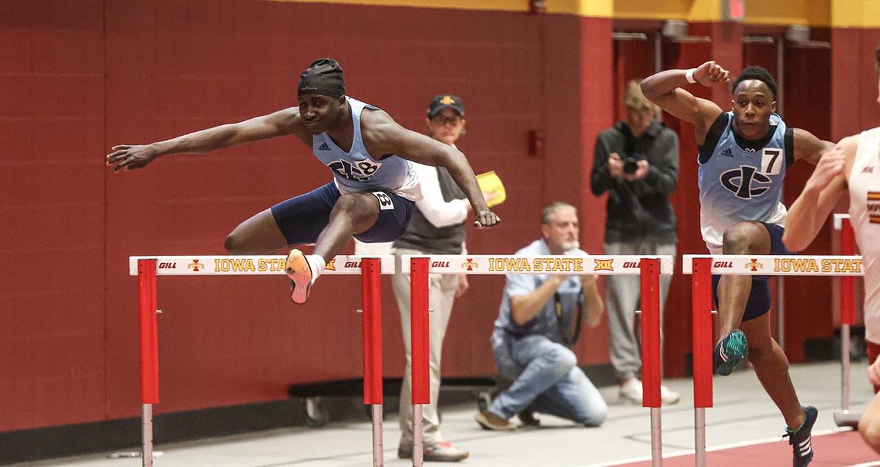 Top-Ranked Tritons Compete at Cyclone Classic