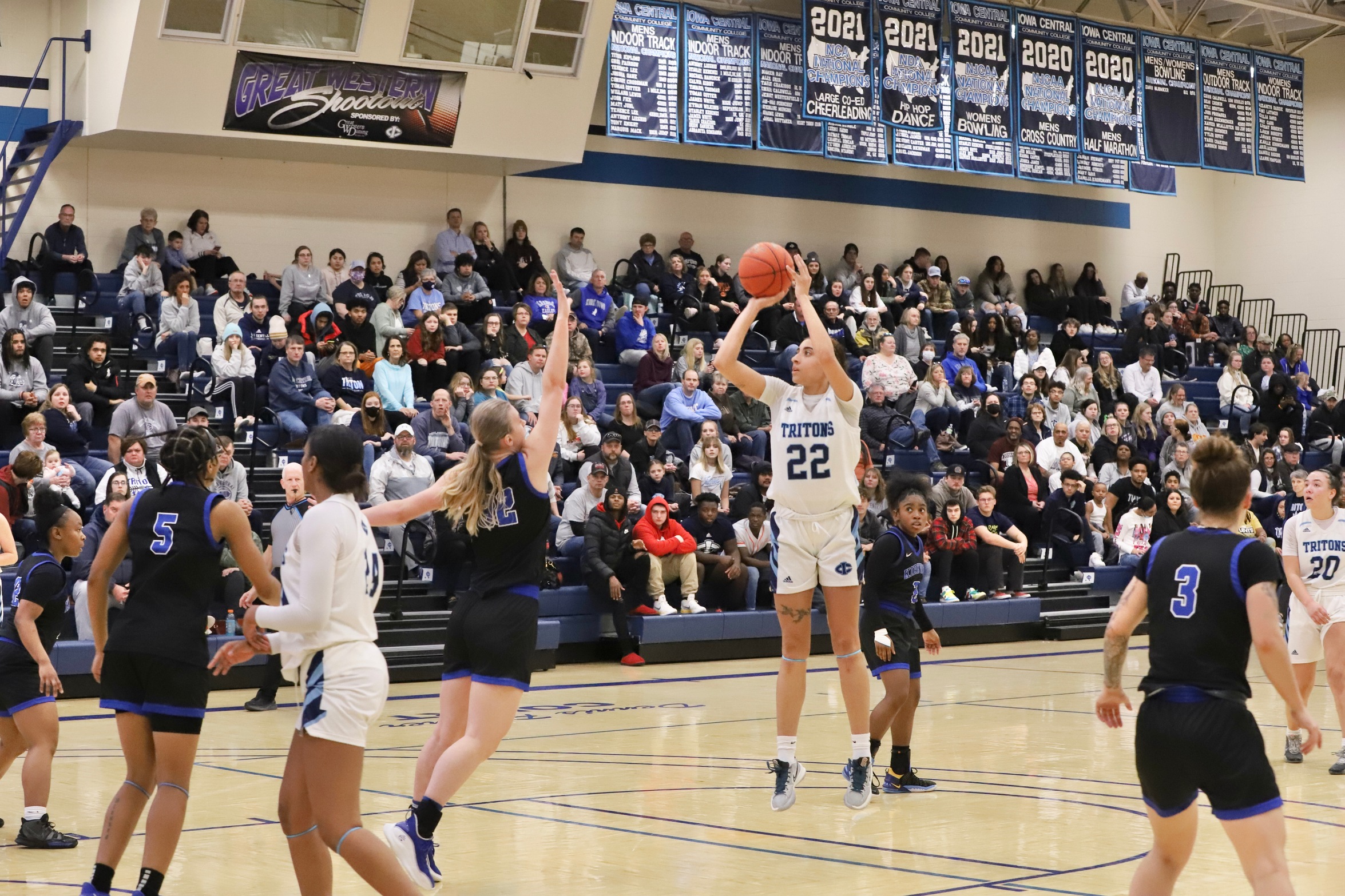 Iowa Central unable to pull upset