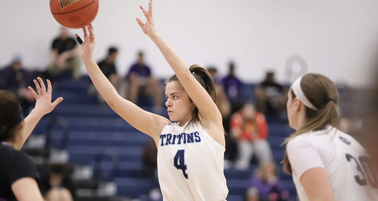 Jordan Mayland had 9 points for the Tritons vs. Southwestern