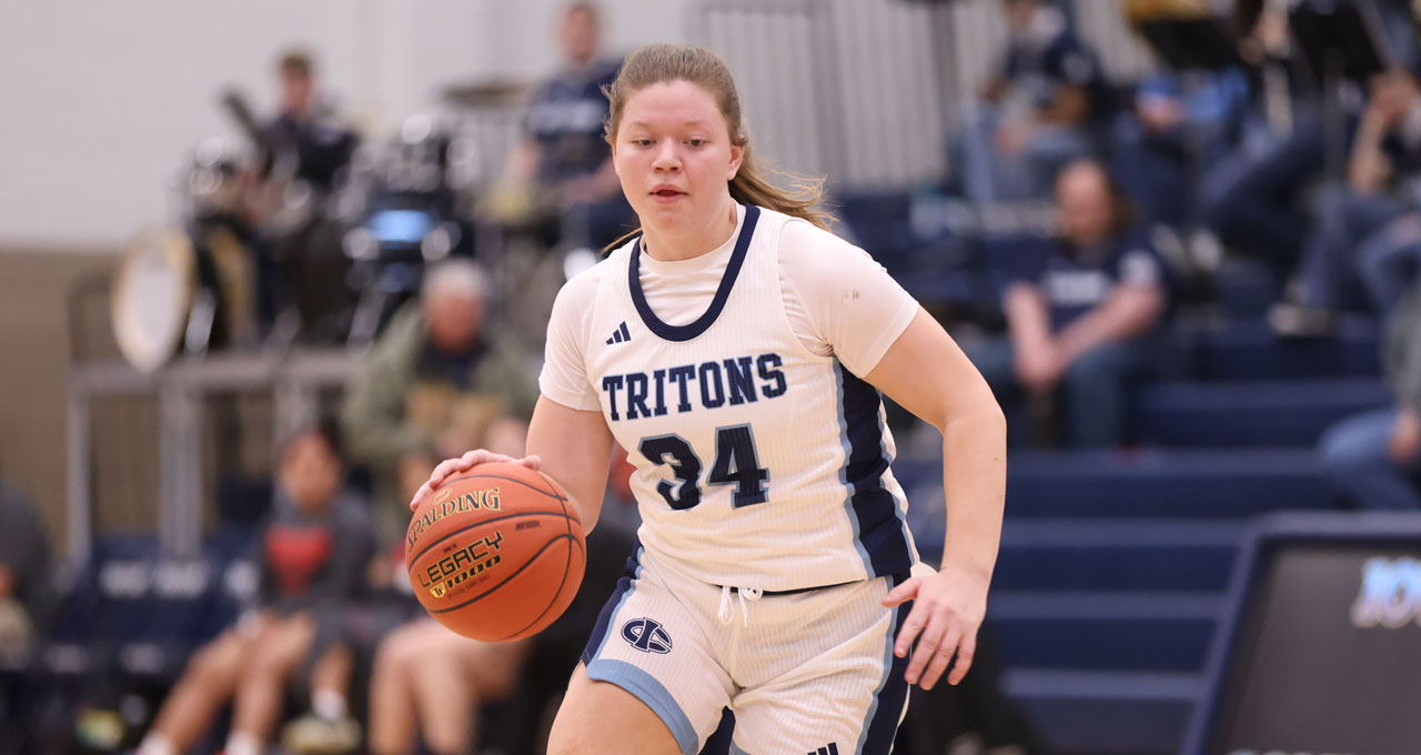 Tritons Fall in Heartbreaker to Southwestern