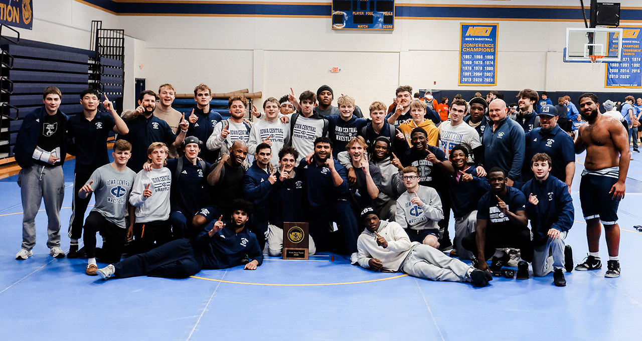 Triton Wrestling Captures NJCAA National Duals for Eighth Time