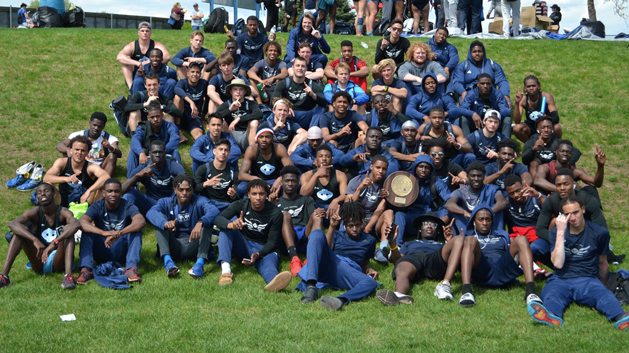 Men Win Regional Championships, Women Runners Up