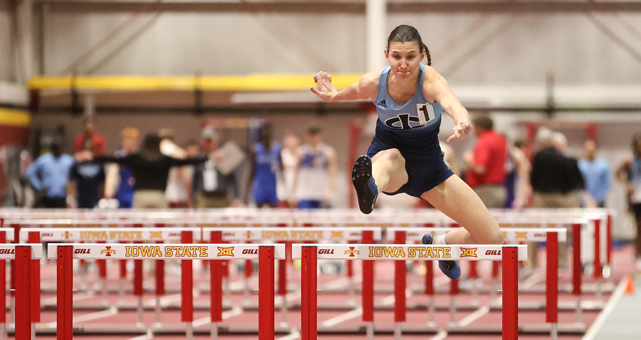 Top-Ranked Tritons Compete at Cyclone Classic